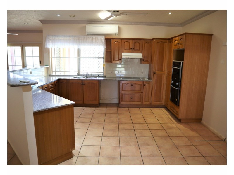 38 Avon Avenue, Kirwan QLD 4817