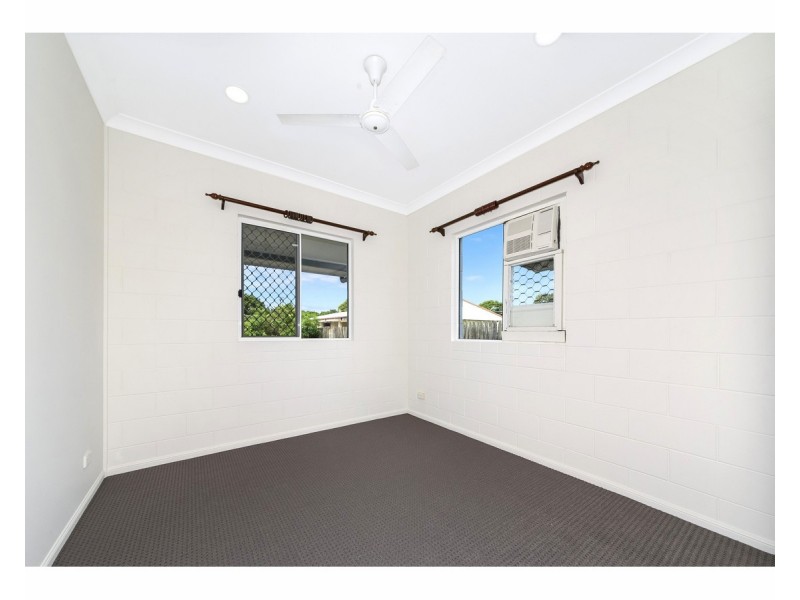 2/161 Ireland Street, Oonoonba QLD 4811