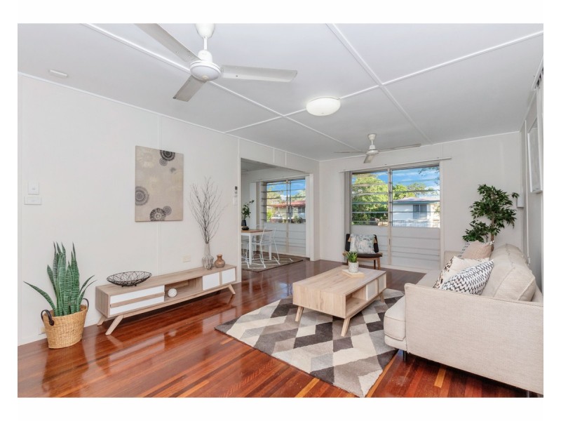 25 Pixley Crescent, Heatley QLD 4814