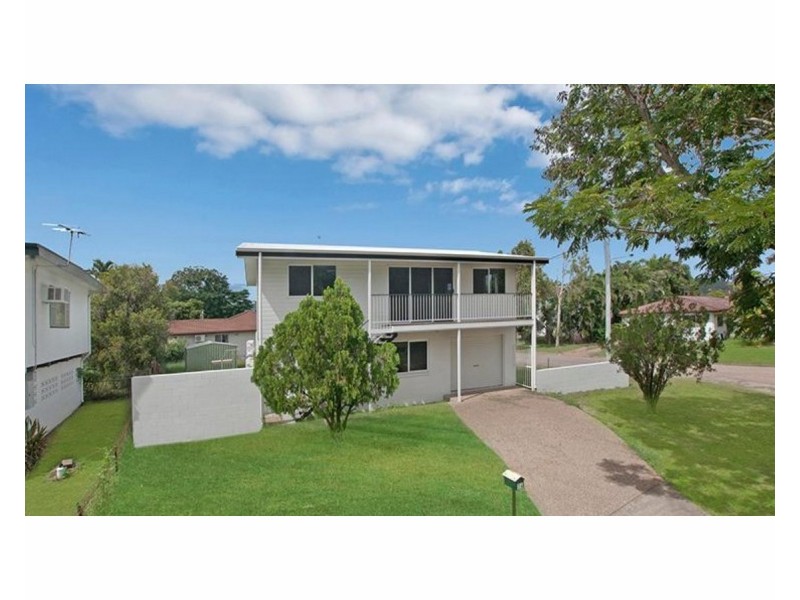 34 Albert Street, Cranbrook QLD 4814