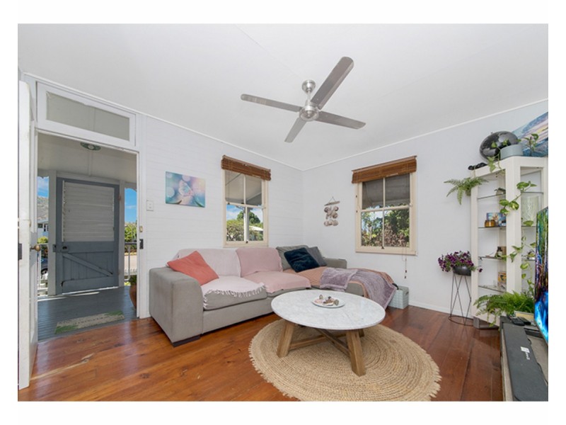 41 Second Street, Railway Estate QLD 4810