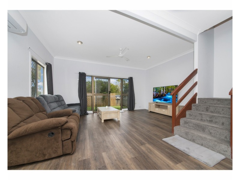 1/22 Halloran, Rosslea QLD 4812