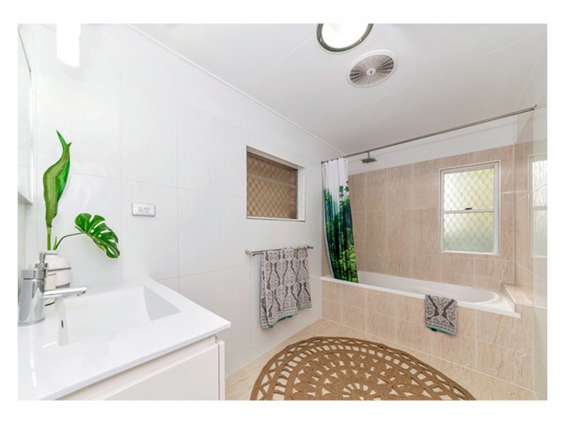 18 Elizabeth Street, Aitkenvale QLD 4814