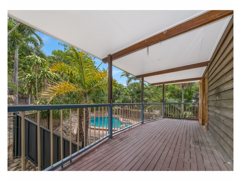 6 Carina Court, Mount Louisa QLD 4814