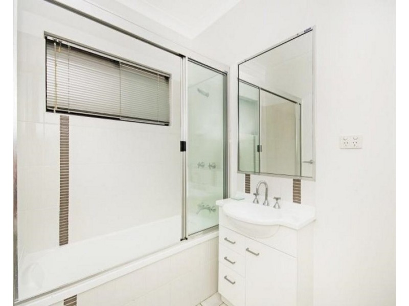 25 Tambo Court, Mount Louisa QLD 4814