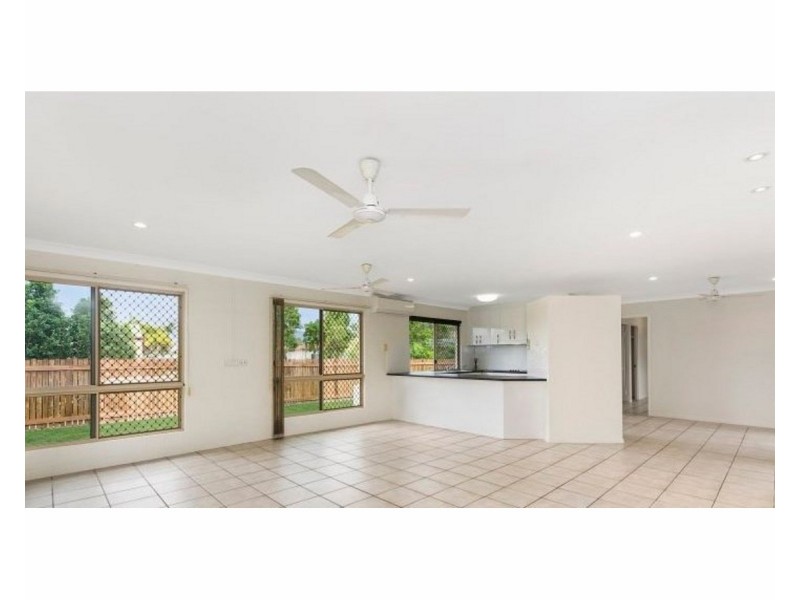 12 Jayella Close, Kirwan QLD 4817