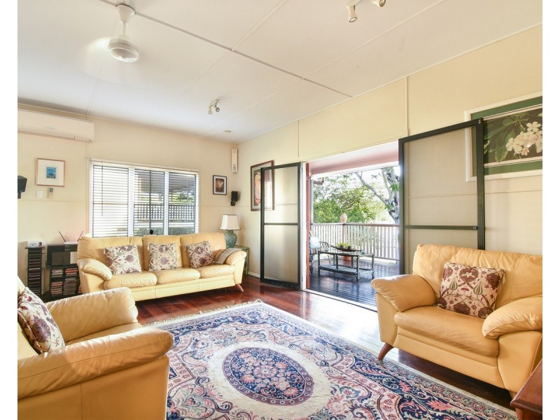 15 Burt Street, Mundingburra QLD 4812