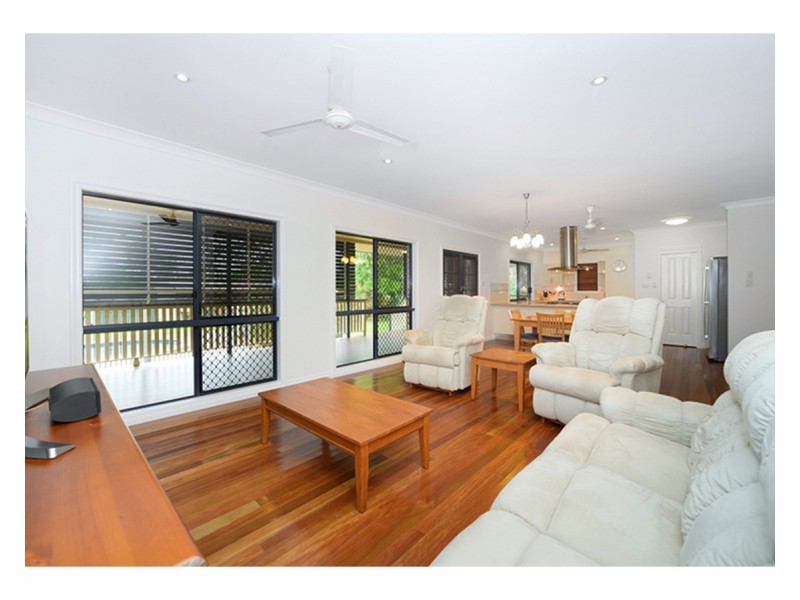 9 Walleroo Court, Rangewood QLD 4817