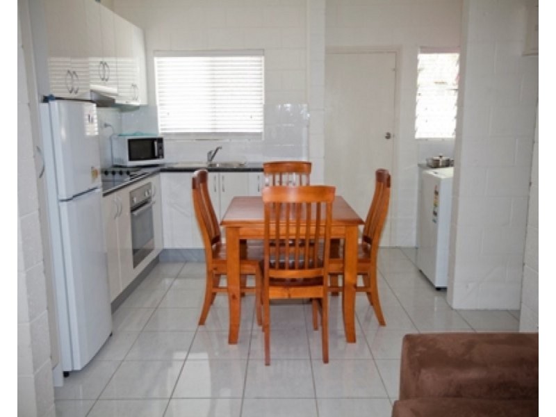 12/179 Bundock Street, West End QLD 4810