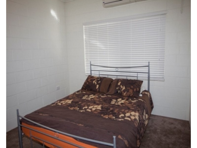 12/179 Bundock Street, West End QLD 4810