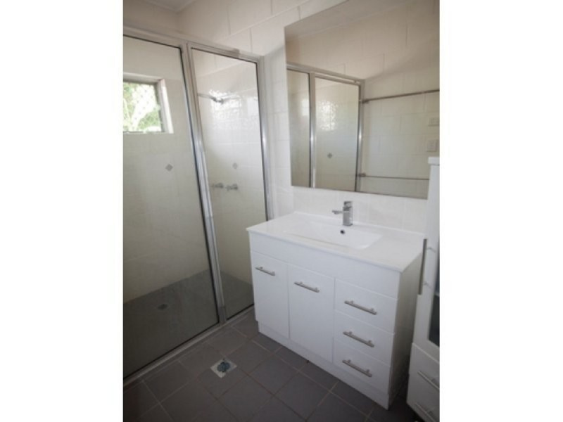 12/179 Bundock Street, West End QLD 4810