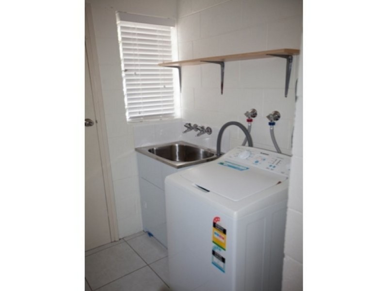 12/179 Bundock Street, West End QLD 4810