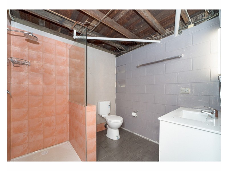 18 The Avenue, Hermit Park QLD 4812