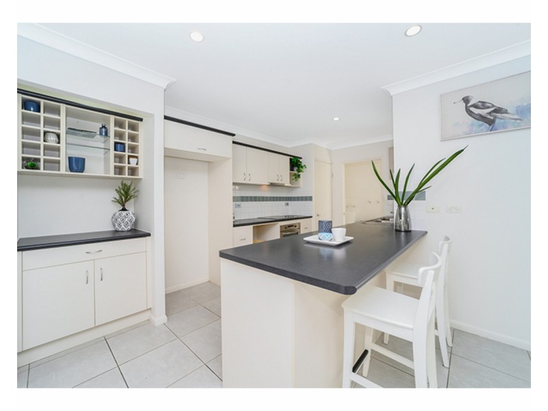 6 Farnham Court, Kirwan QLD 4817