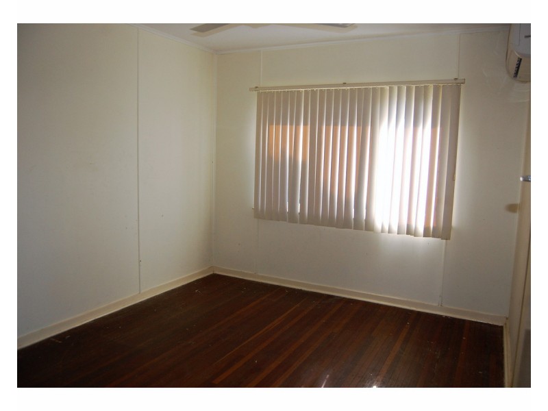 2 Brett Street, Cranbrook QLD 4814