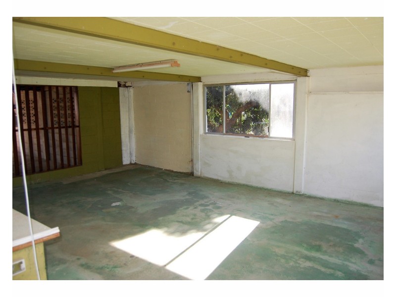 2 Brett Street, Cranbrook QLD 4814