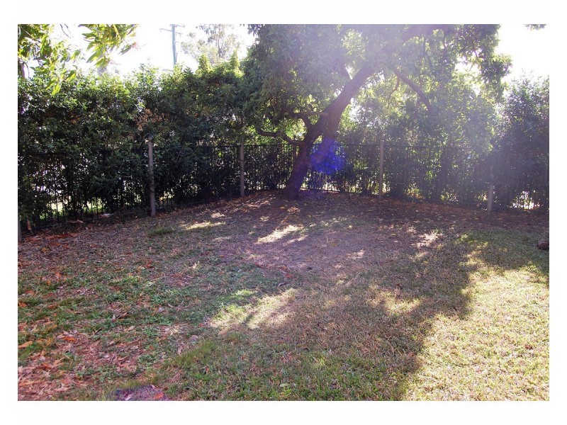 2 Brett Street, Cranbrook QLD 4814