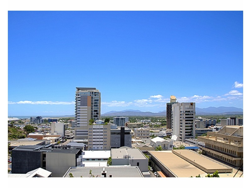 9/6 Hale Street, Townsville City QLD 4810