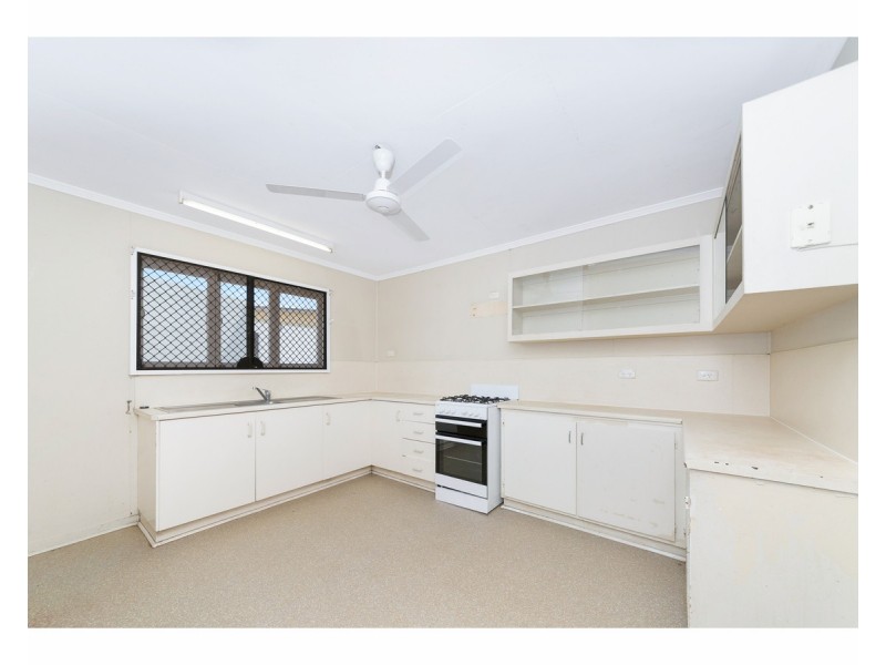 94 Hugh Street, Garbutt QLD 4814