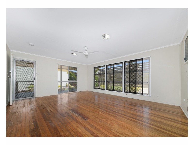 94 Hugh Street, Garbutt QLD 4814