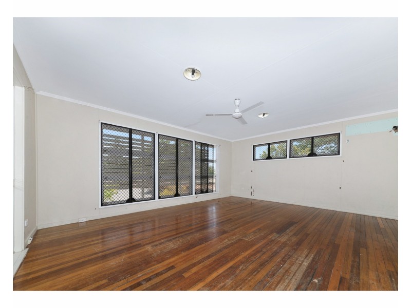 94 Hugh Street, Garbutt QLD 4814