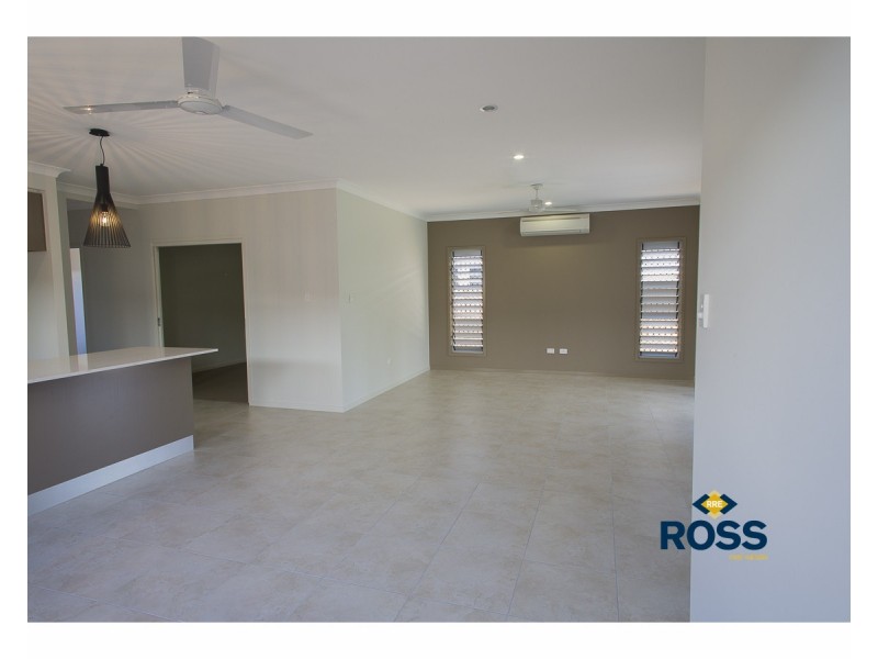 34 Poinsettia Drive, Bohle Plains QLD 4817