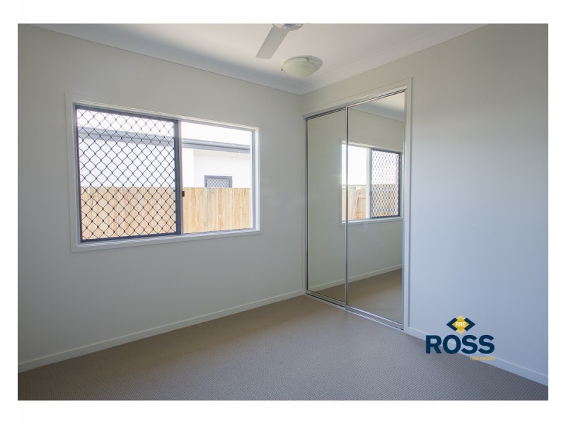 34 Poinsettia Drive, Bohle Plains QLD 4817