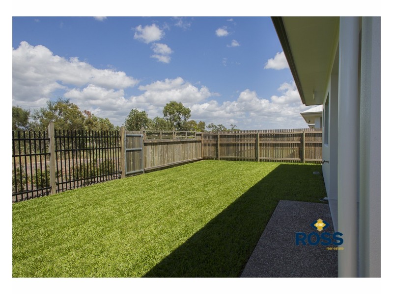 34 Poinsettia Drive, Bohle Plains QLD 4817