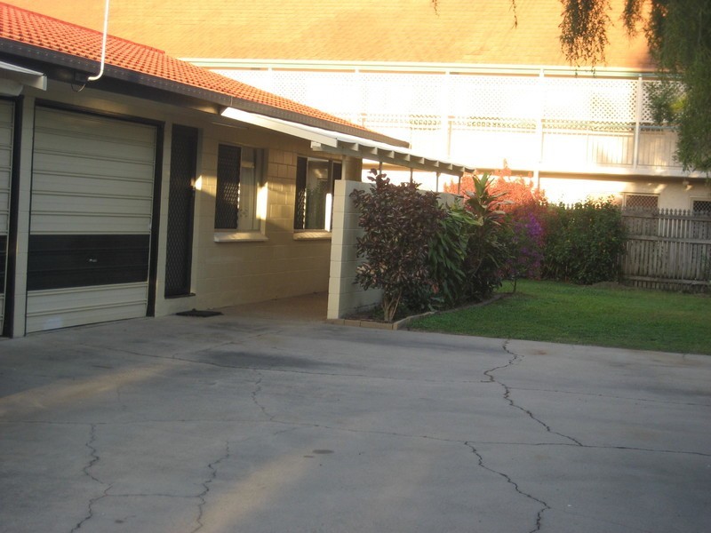 2/8 Birrabang Street, Kirwan QLD 4817