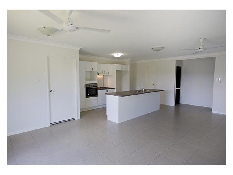 25 Deedes Crescent, Bushland Beach QLD 4818