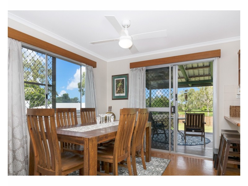 52 Coates Street, Mount Louisa QLD 4814