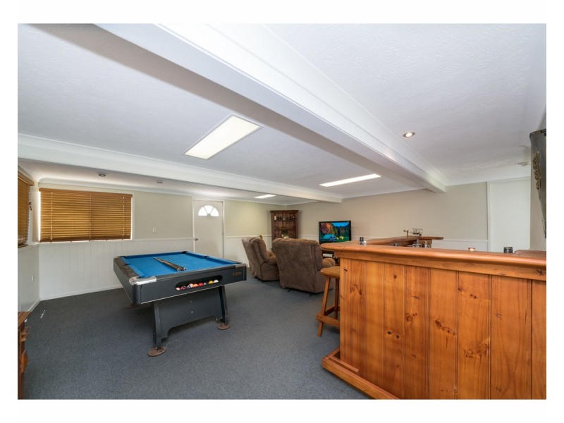 52 Coates Street, Mount Louisa QLD 4814