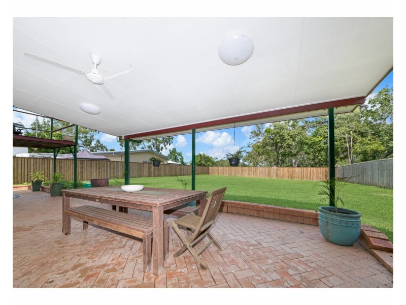 52 Coates Street, Mount Louisa QLD 4814