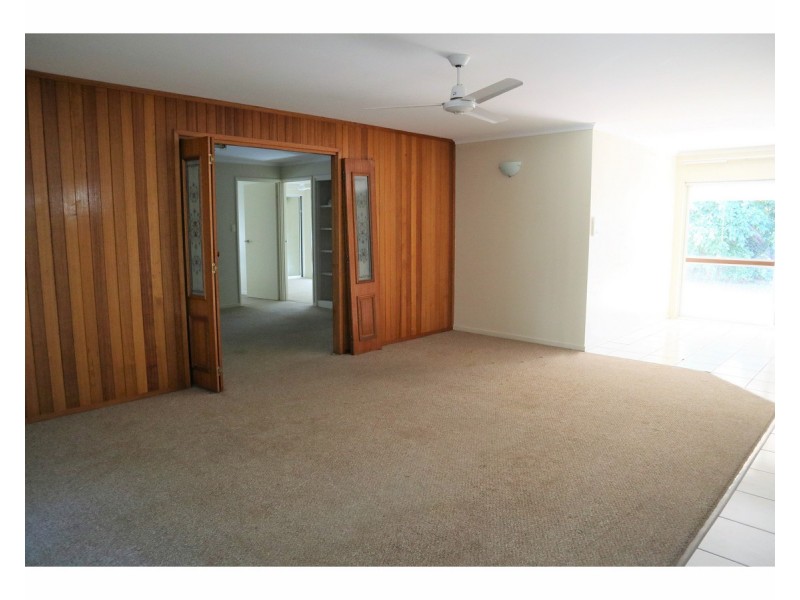 17 Malbon Road, Kirwan QLD 4817