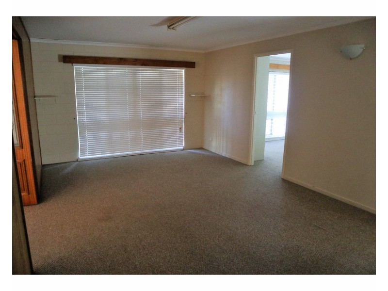 17 Malbon Road, Kirwan QLD 4817