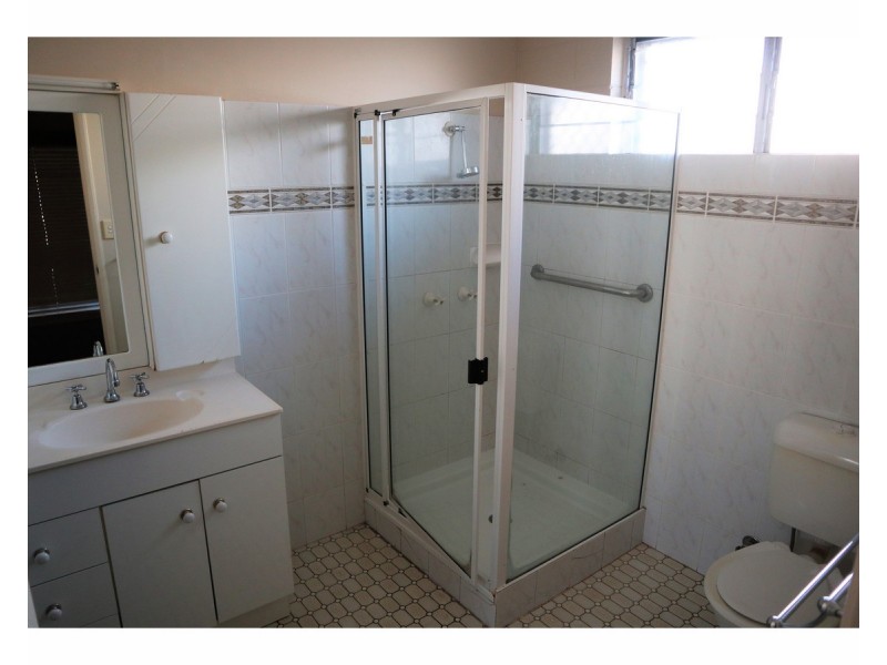 17 Malbon Road, Kirwan QLD 4817