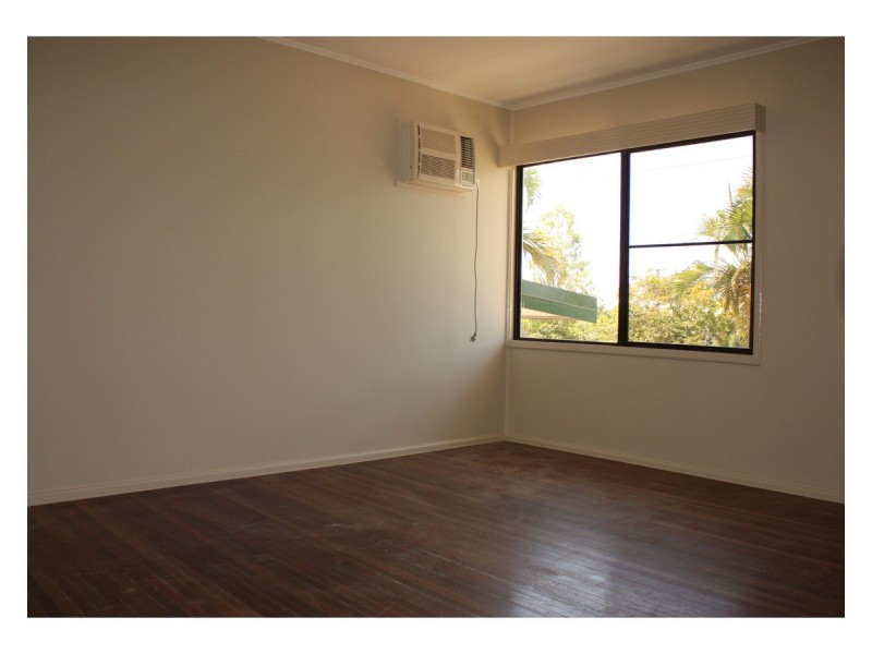 417 Ross River Road, Cranbrook QLD 4814