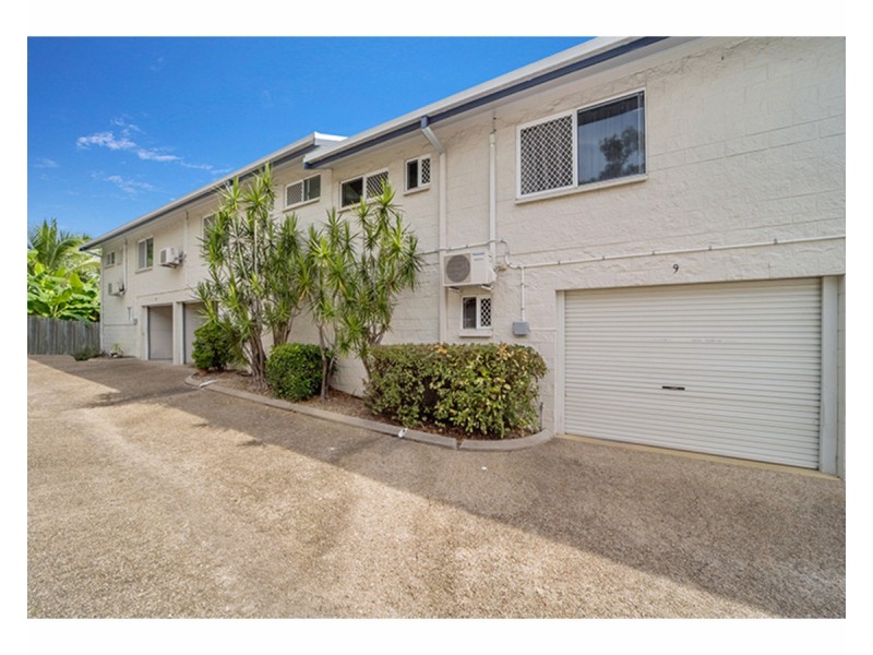 9/12-14 Old Common Road, Belgian Gardens QLD 4810