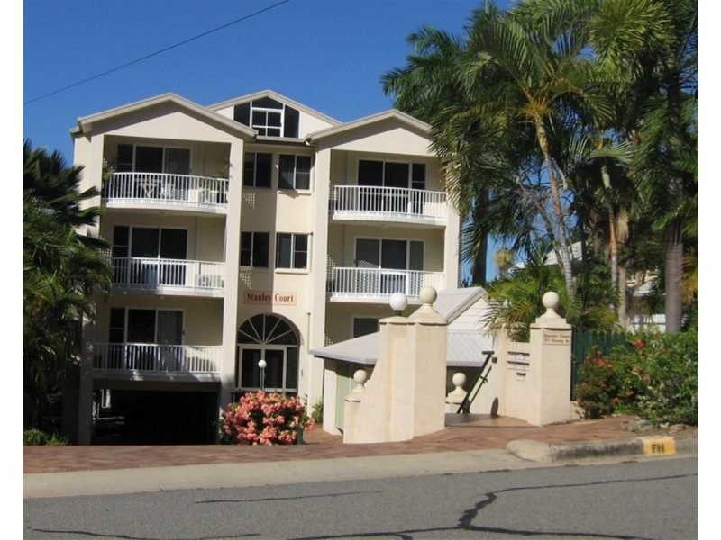 1/377 Stanley Street West, North Ward QLD 4810