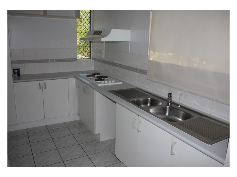 1/377 Stanley Street West, North Ward QLD 4810