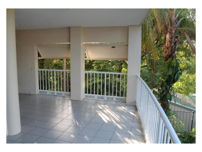 1/377 Stanley Street West, North Ward QLD 4810