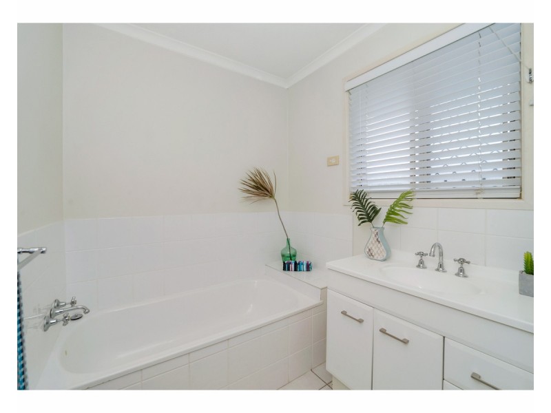 17 Sunbird Crescent, Condon QLD 4815