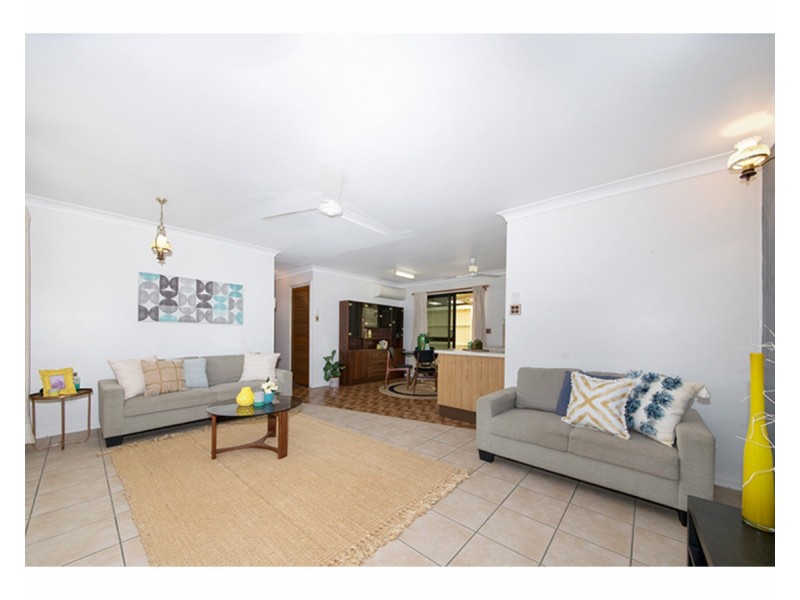 8 Champagne Crescent, Kelso QLD 4815