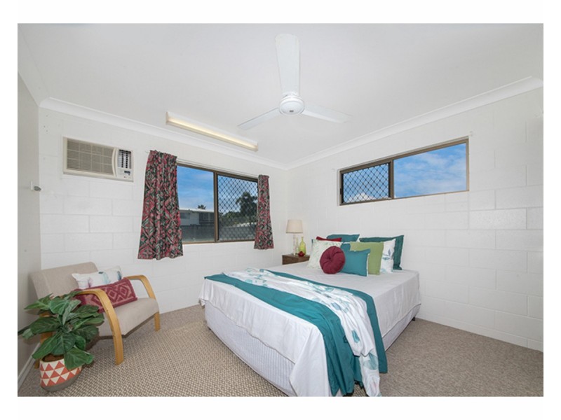 8 Champagne Crescent, Kelso QLD 4815