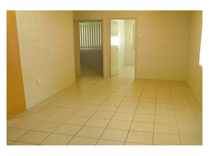 4/18 Kitchener Road, Pimlico QLD 4812