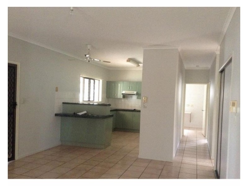 8 Isa Court, Kirwan QLD 4817