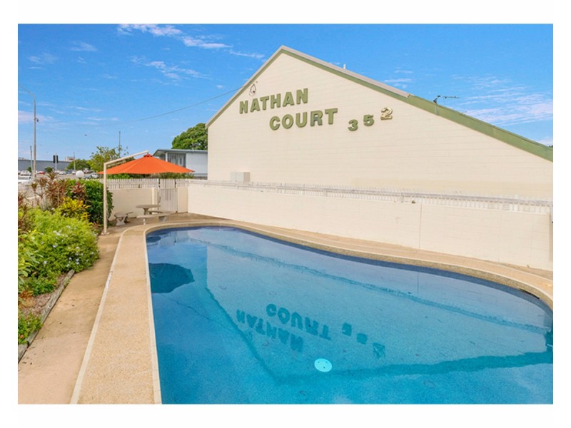 13/352 Ross River Road, Cranbrook QLD 4814