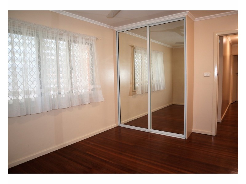 26 Werona Street, Mundingburra QLD 4812