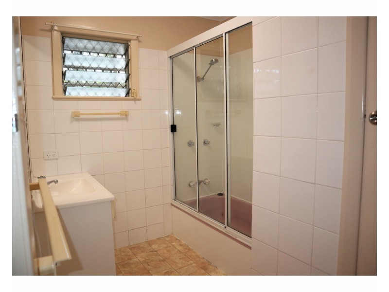 26 Werona Street, Mundingburra QLD 4812