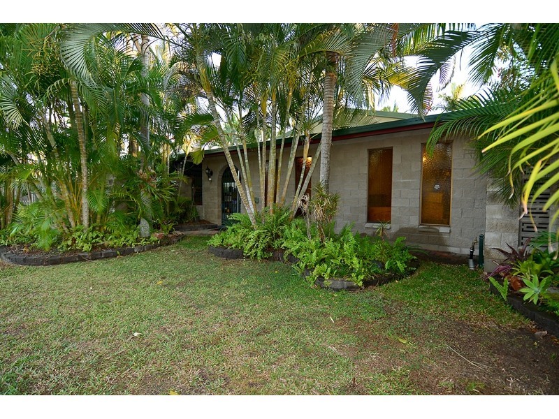 8 Constance Drive, Kelso QLD 4815